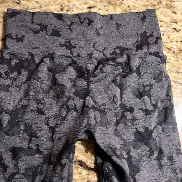 Gymshark Like new,leggings, not worn perfect condition - Picture 3 of 4